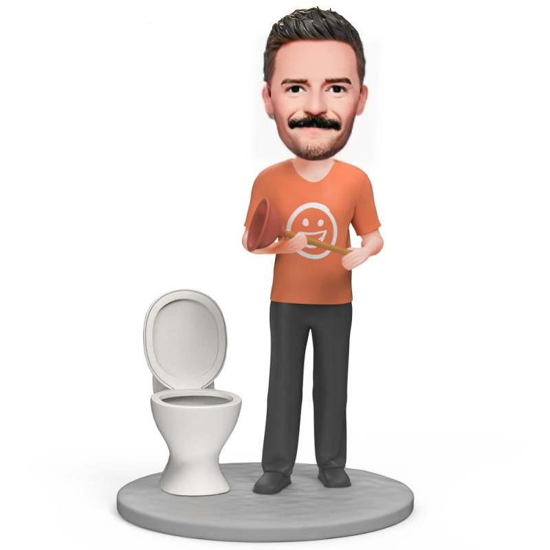 Man_Cleans_the_Toilet_Custom_Bobblehead_Engraving_with_Text